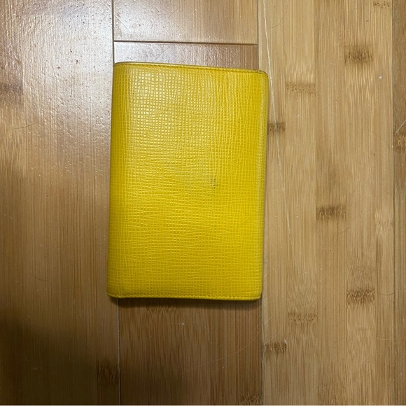 Hunting World Yellow Wallet - Picture 8 of 8